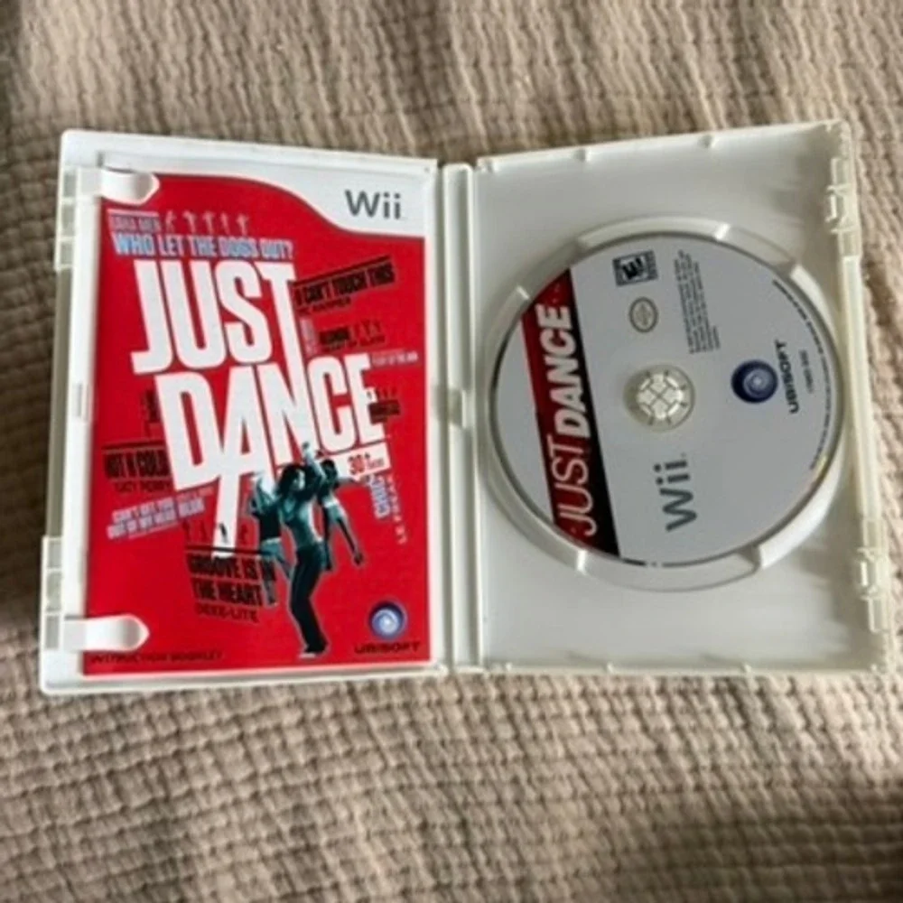 Just Dance Nintendo Wii CIB Untested Complete Ubisoft Rhythm Game NTSC
